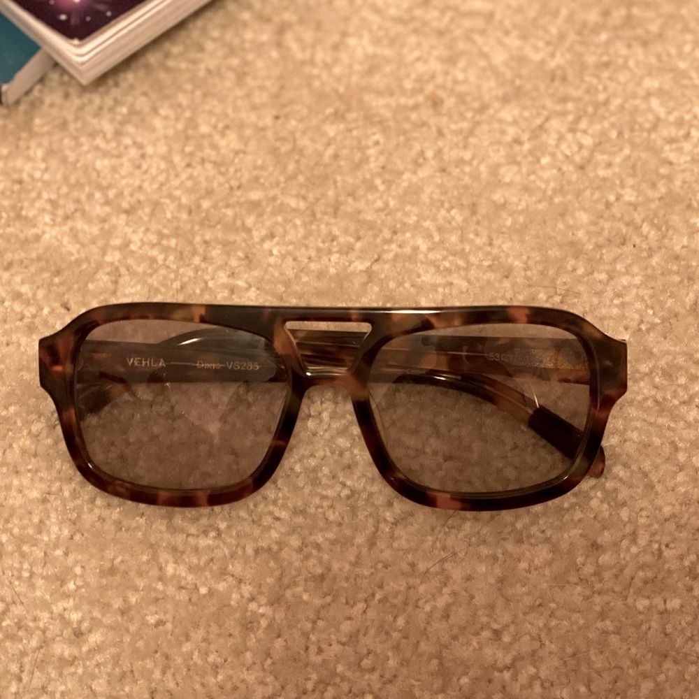 Vehla Dixie Sage Tort Sunglasses